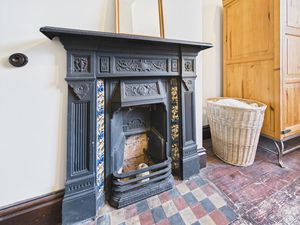 Photo 11- click for photo gallery